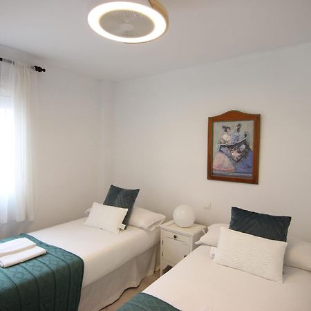 Rentalsevilla Espacioso Apartamento En La Alameda De Hercules Con Parking Extérieur photo